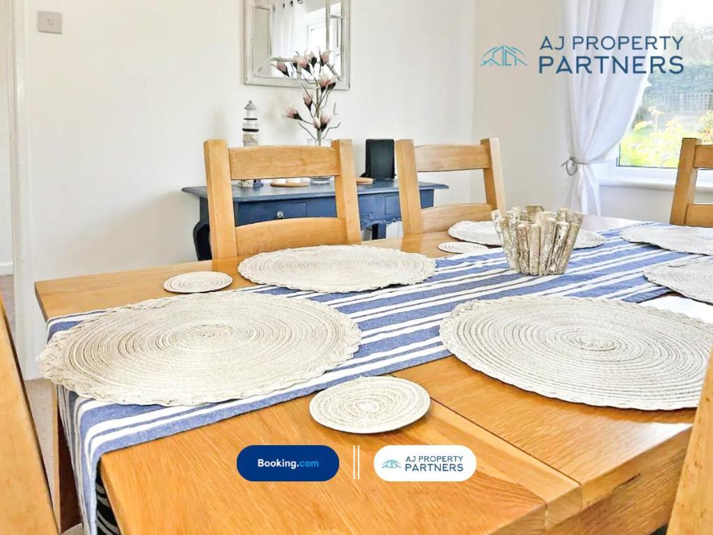 Premium L Hill View L Last-minute Offer L L Aj L Perfect For Short Or Long L 4beds 4bedrooms Holiday home